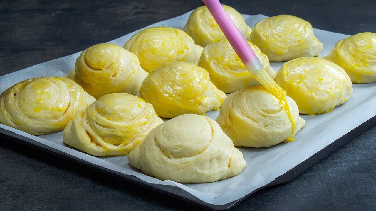 Fantastiskt gott! H&auml;rligt gyllene bullar fyllda med choklad och ost| Smarrig.tv