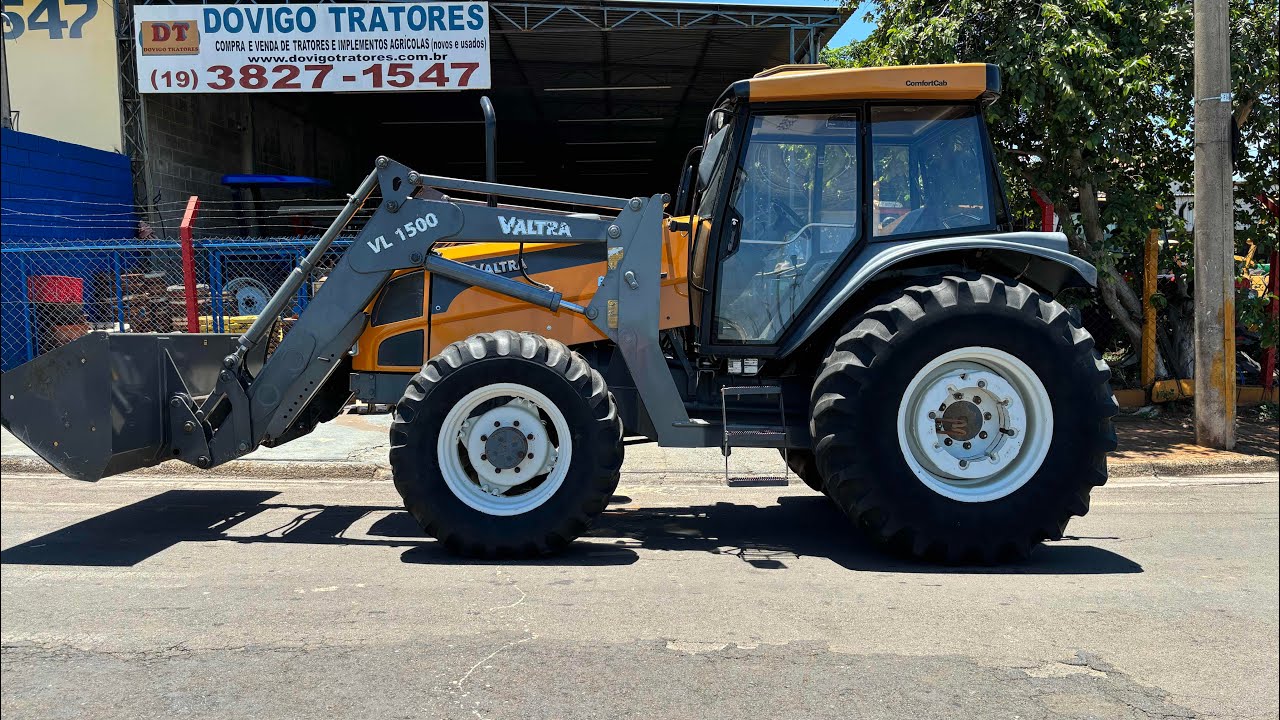 Trator Valtra BM110 4x4 Ano 2011 com conjunto de lâmina e concha Valtra a Vendaaa!! Vendidoo