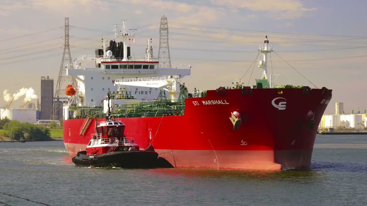 47,499 DWT Singaporean flagged Oil Products Tanker STI MARSHALL