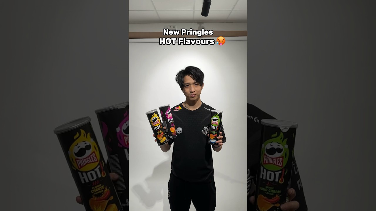 Why is Hans Same sooo HOT??! 🥵🔥 @pringles #anzeige #leagueoflegends #spicy