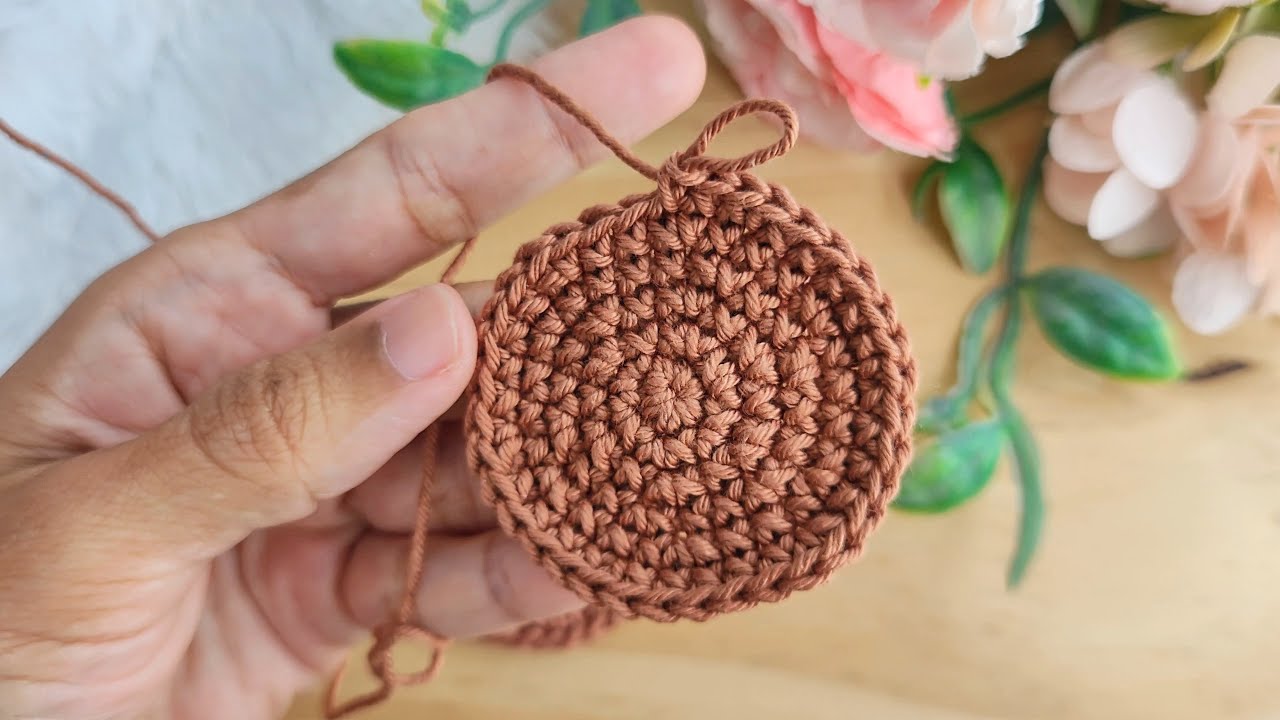 Никакое другое изделие, связанное крючком, не сравнится с этим! 🤩😍 (с субтитрами)