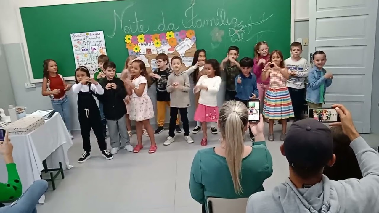 Apresentação dos alunos pra família, nosso Davi