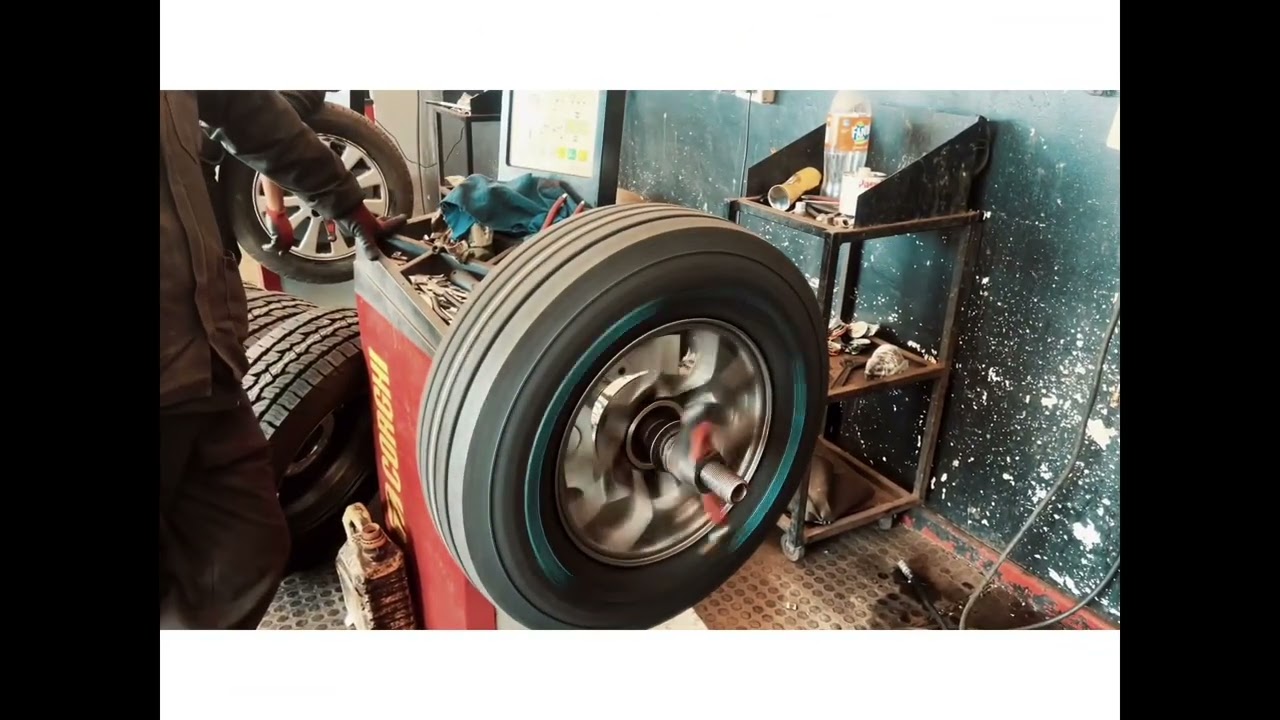 Suzuki Jimny tyre upgrade and side by side tyre Comparison - 195/80 r15 vs 215/75 r15