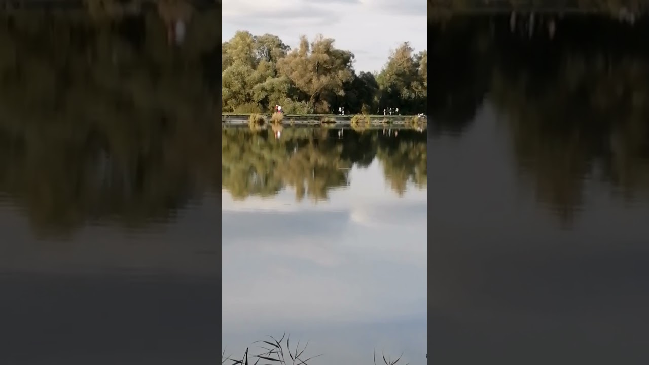 Napl&aacute;s Lake