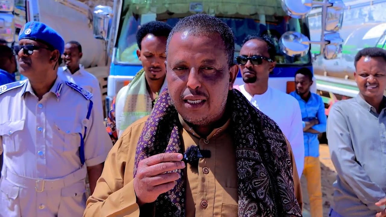 Maamulka gobolka Togdheer ayaa Dah furay Deeqdii Biyaha ahayd oo Deeganada ee Abaartu ka jirto