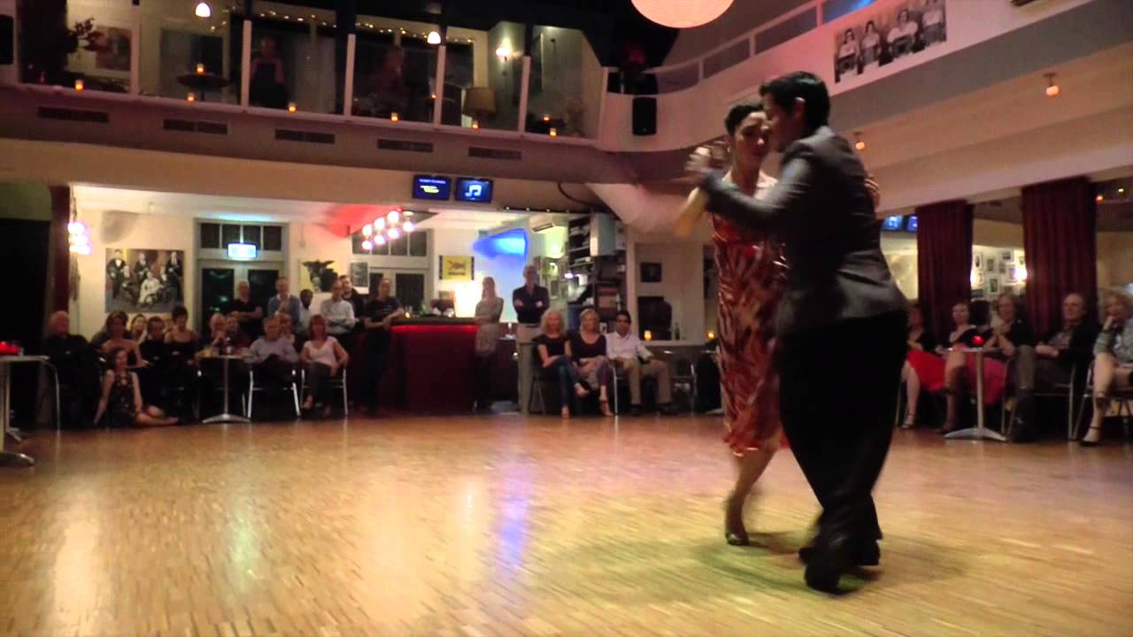 Veronica Vazquez & Alejandro Beron in Tangosalon de Plantage (2) 