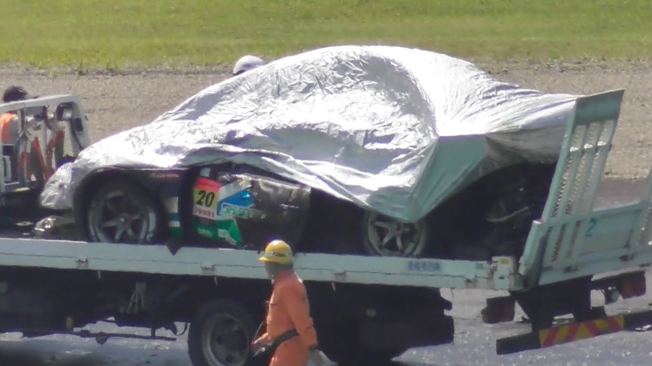 【GT300テスト走行】20号車 シェイドレーシング GR86 スプーンで火災（消化後の映像です） SUPER GT 鈴鹿サーキット 2025.5.13（火）