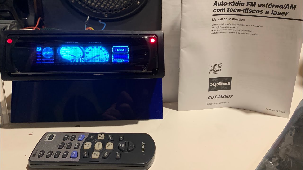 CD Player Sony XPlod CDX-M8807 “Robocop” (2004)