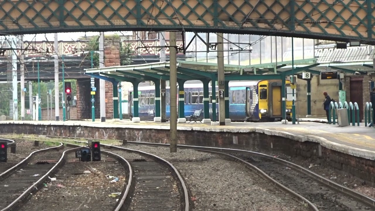 The Class 156 'Super Sprinter' SCOTRAIL No.156431 was arrives onto Platform Eight at Carlisle.
