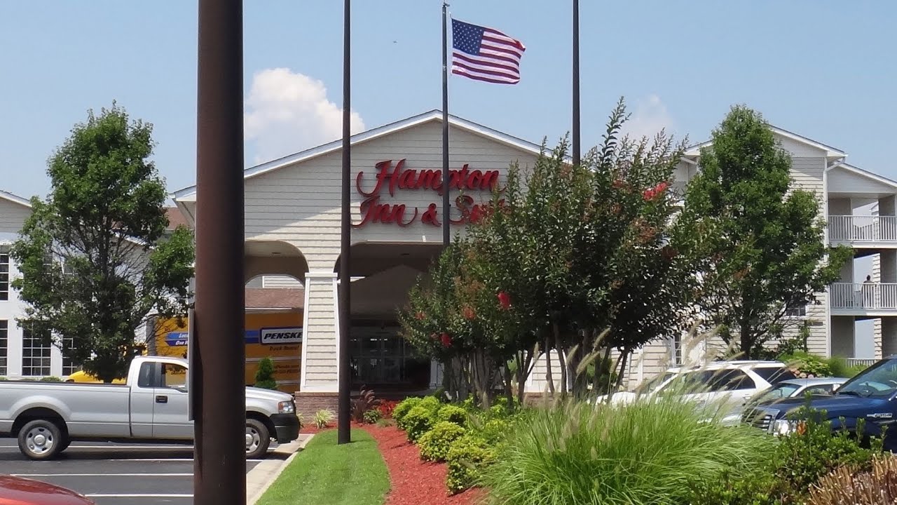 elevaTOURS Full Hotel Tour: Hampton Inn Waterfront Chincoteague Island VA