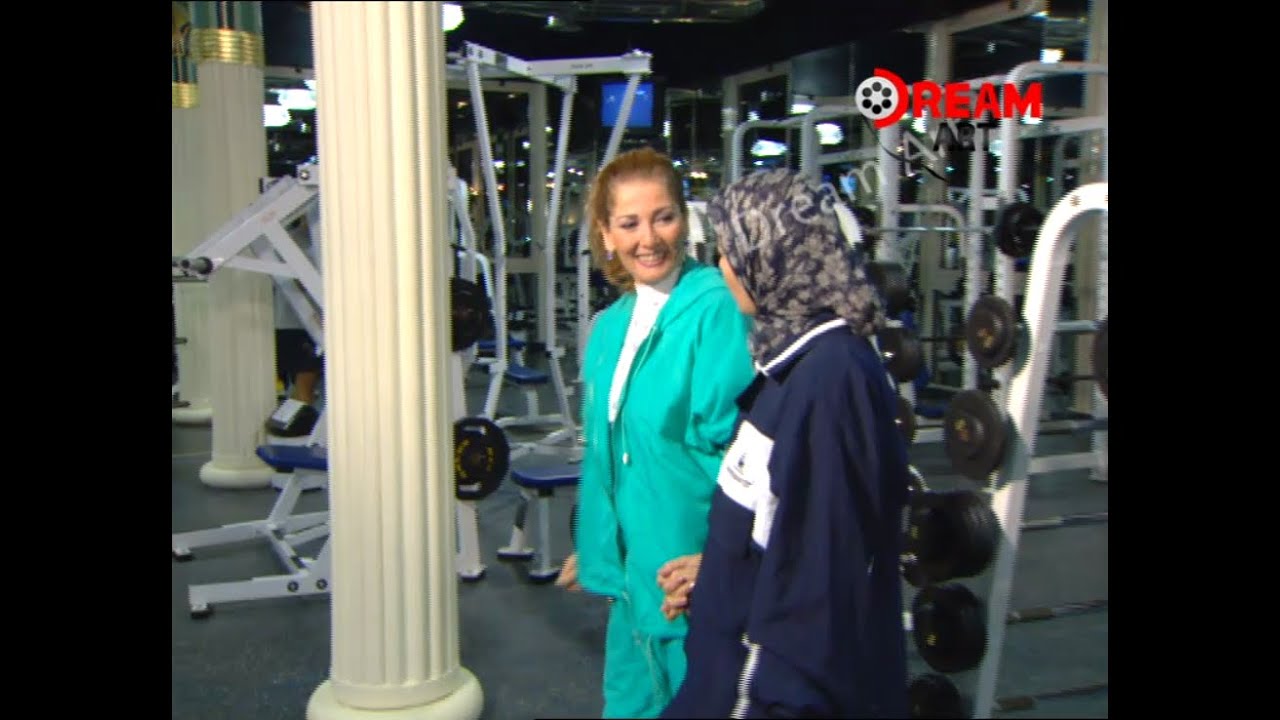 لقاء نادر اثار الحكيم مذيعة لأول مره ومع مين؟