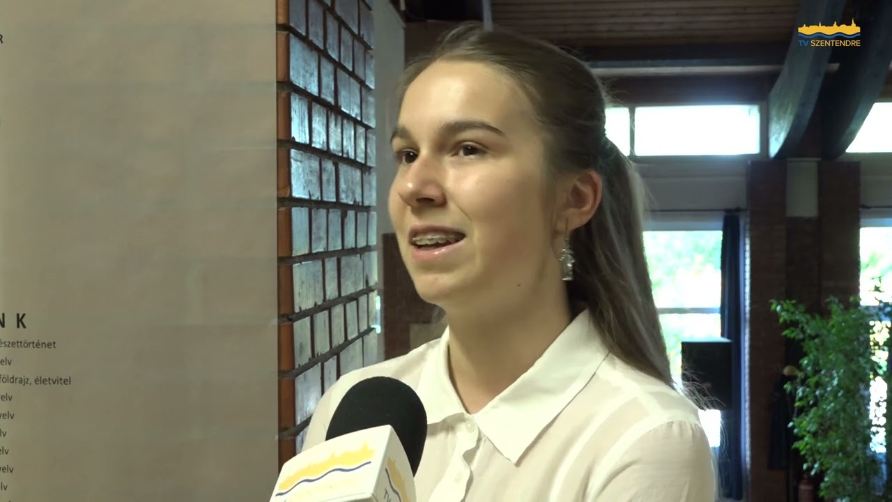 Tanévnyitót tartottak a Szentendrei Móricz Zsigmond Gimnáziumban / Szentendre MA / 2023. 09. 01.