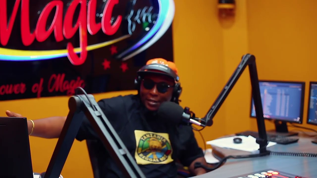 Yezaai #Exclusive: Lil G2 Atambulisha EP yake, Freestyle kama zote Ndani ya Wape Vibez Magic FM 