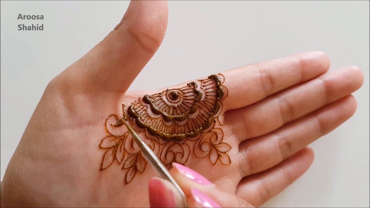 Simple and quick Eid henna design 4