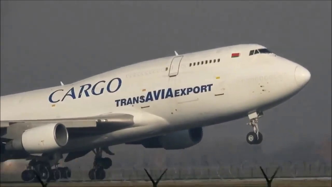 Дмитрий Смирнов - Самолётом пронзаем ненастье (Бортинженерам B-747 TransaviaExport)