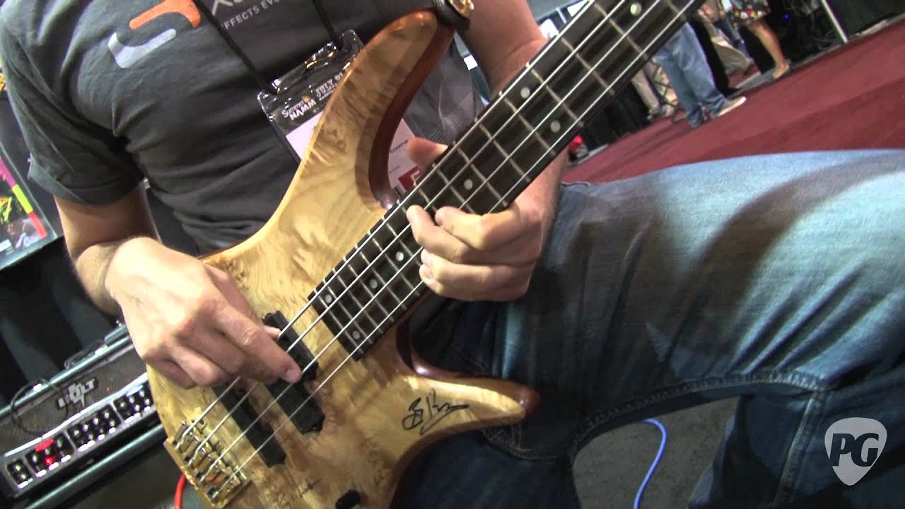 Summer NAMM '11   Source Audio   Sounblox Pro Bass Envelope Filter and Hot Hand Wireless Demos
