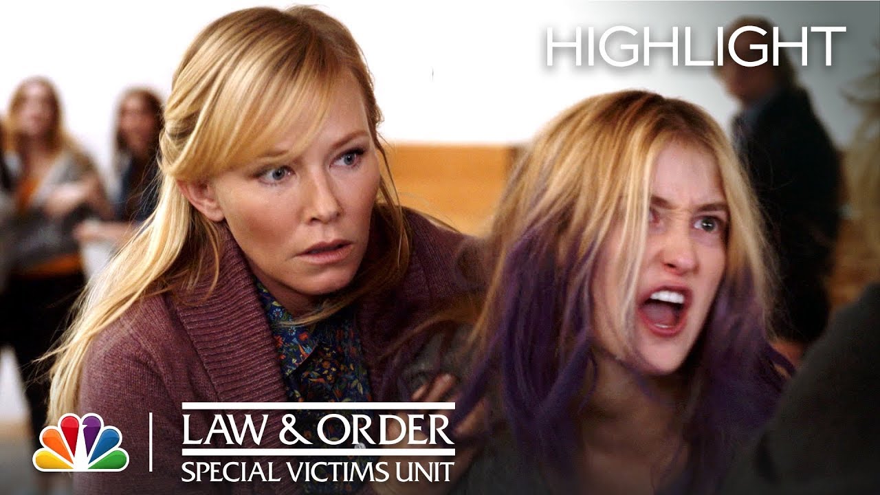 Law & Order: SVU - Rollins Goes Undercover (Episode Highlight)