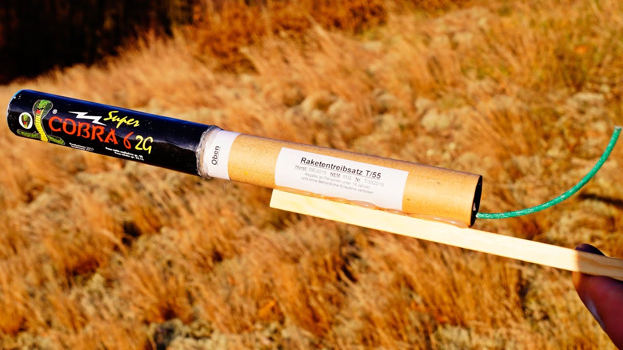 Cobra 6 2g (+ extra Boost) auf Whistle Rakete - Selfmade Knallrakete - Silvester 2015