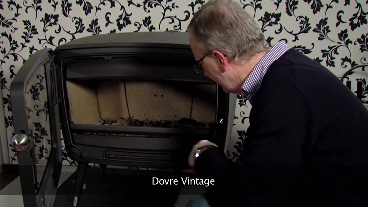 Lighting the Dovre Vintage50 wood stove
