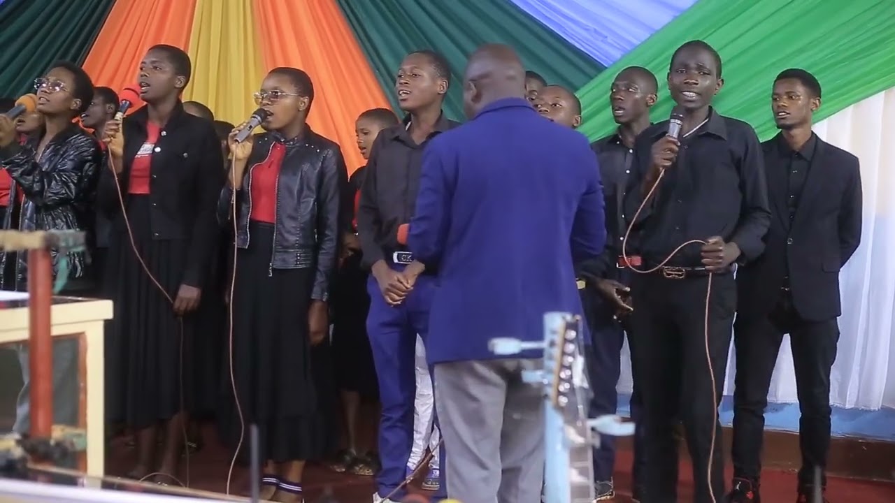 MBEGA UMUNEZERO//KURIKIRANA CONCERT YA RUSUGTI YA 1  EGLISE PENTECOTE GASHIKANWA-RUSUGUTI