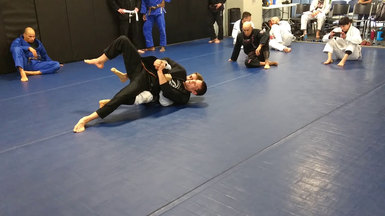 Matt Vernon vs Rafa Mendes