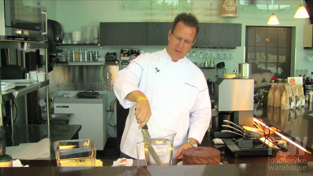 Ask Keegan Gerhard: How to Properly Cut a Cake