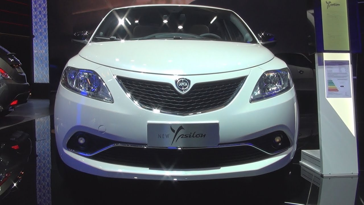 Lancia New Ypsilon Gold 1.2L Petrol 69HP Fire S&S (2016) Exterior and Interior