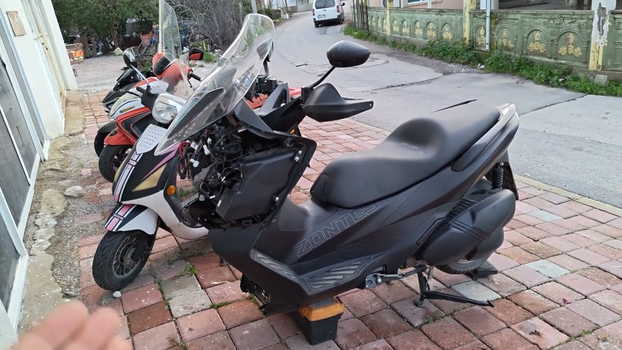 Satılık Zontes ZT250 T E  Parçaları