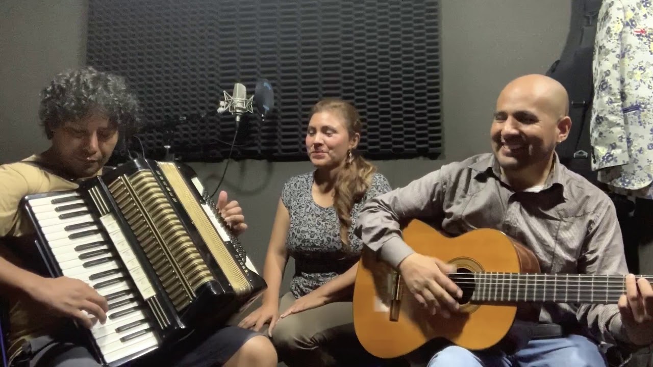 Magda La voz sensual, Raul Gomez (Duo Ayacucho) y el maestro Gavilan - Mix carnavalito a capela.