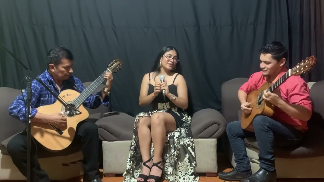 MÚSICA SENTIMENTAL ECUATORIANA CON DANIELA SEGARRA Y NATHALY  VEGA