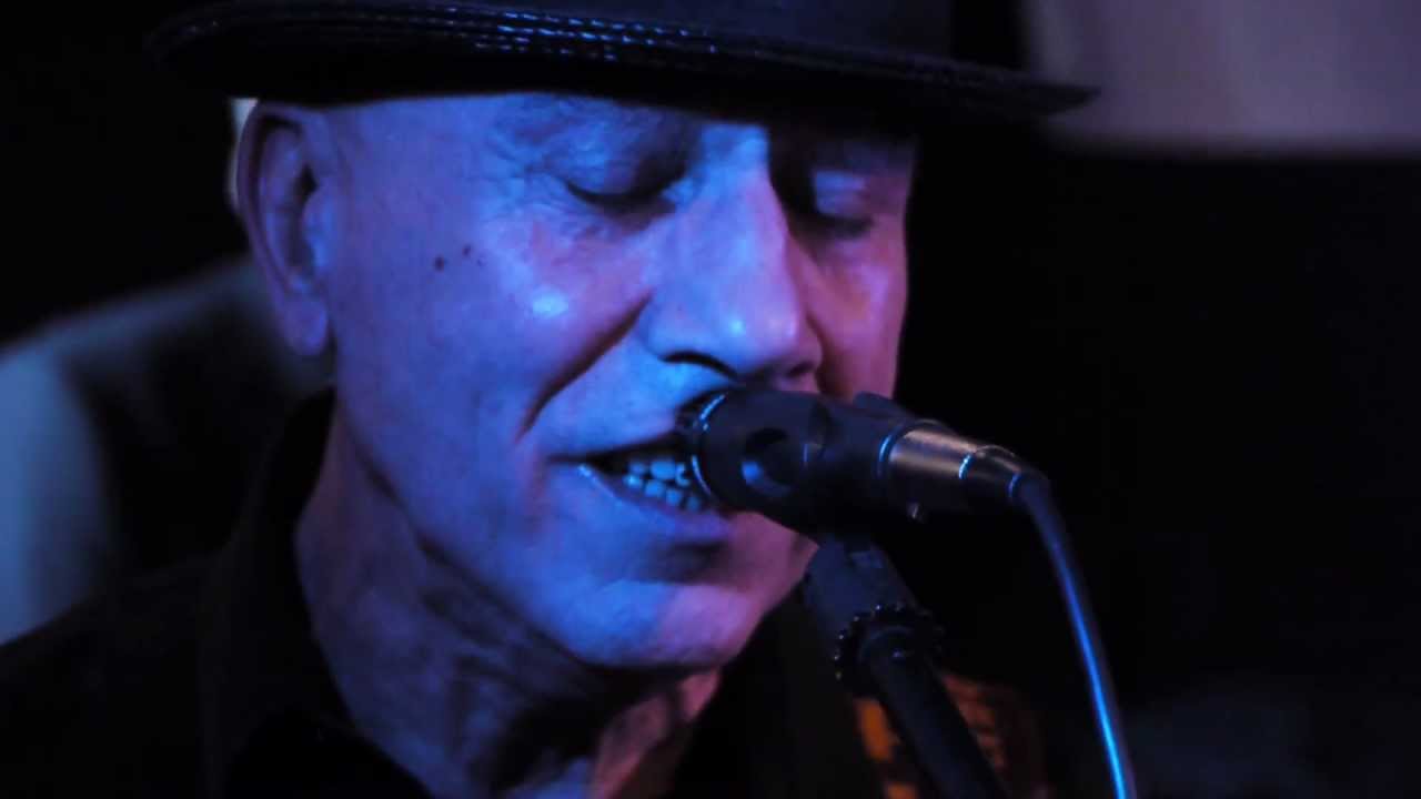 Papa George - Built For Comfort - at The Ealing Club