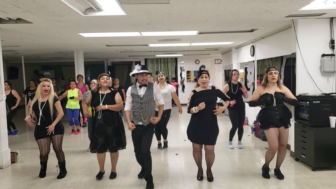 Donde estas Yolanda  ( la sonora  Santanera ) zumba con Roberto