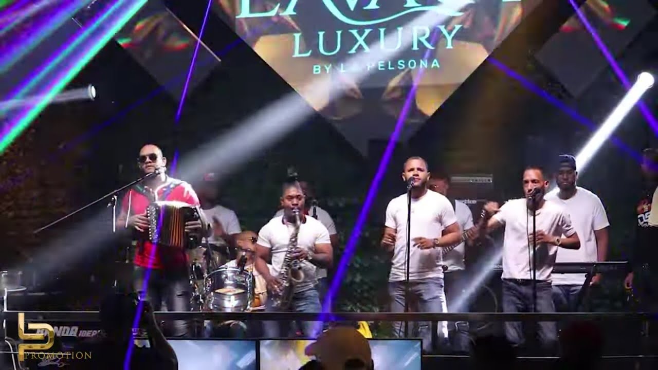 Banda Ideal En Vivo En Lavara Luxury (Salcedo)