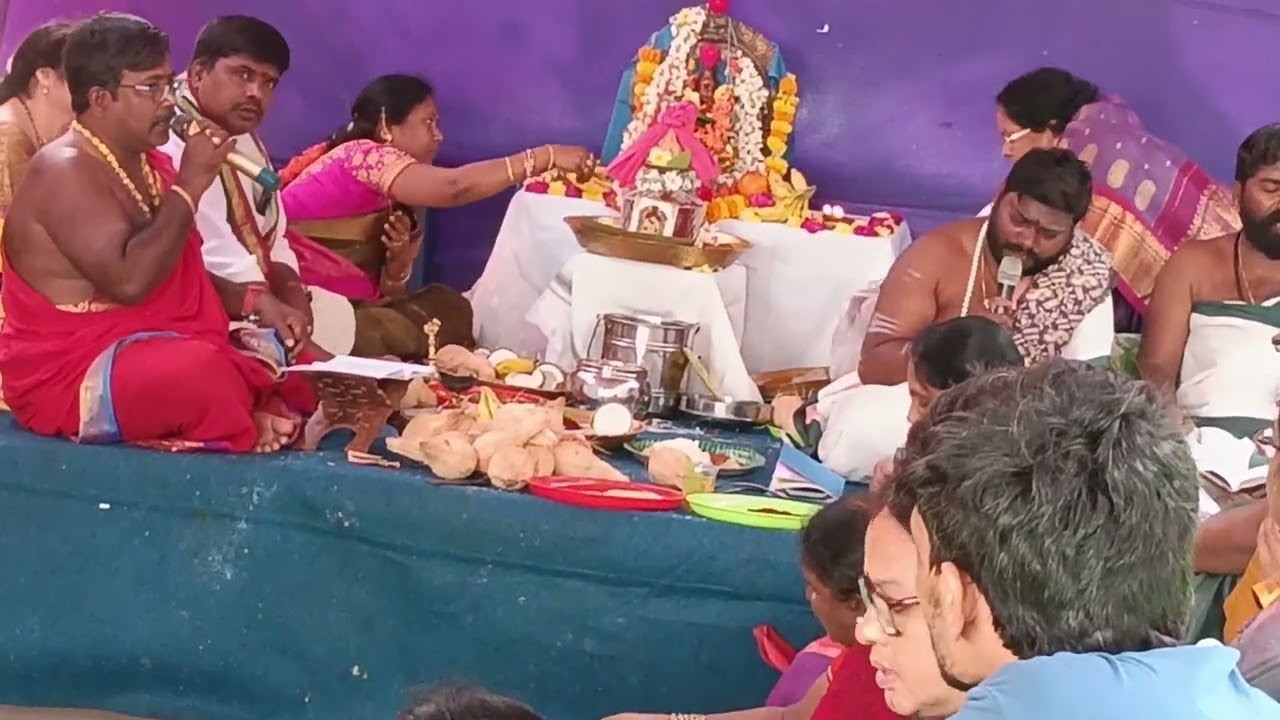 చండికా సప్తశతి  700 శ్లోకాలు