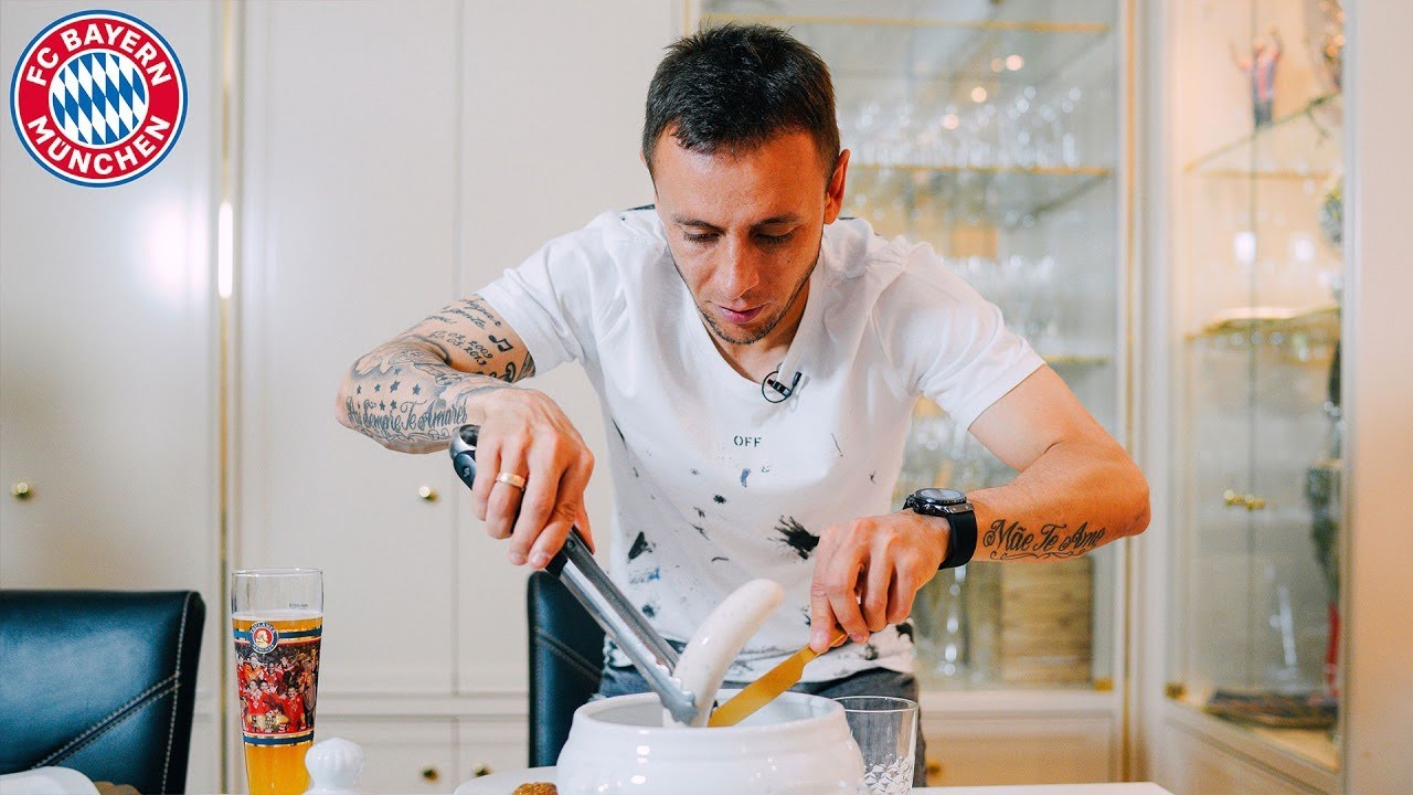 Bavarian Sausage, Banjo & Farewell | The Rafinha Homestory