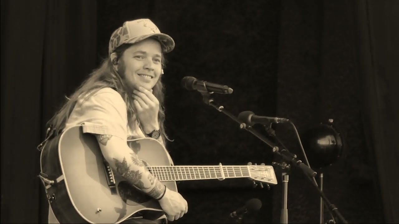 Billy Strings - 