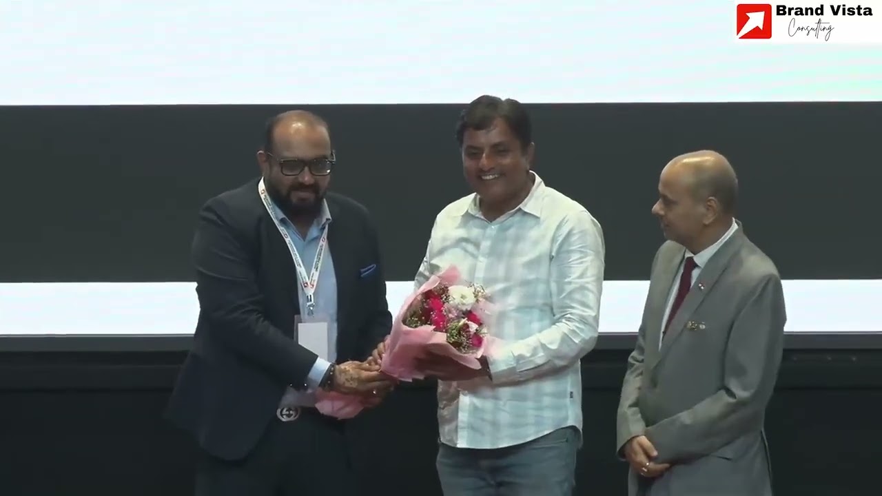 Felicitating Mr. Kuljeet Singh Chahal, NDMC Vice Chairman, at Unity for Growth National Conference