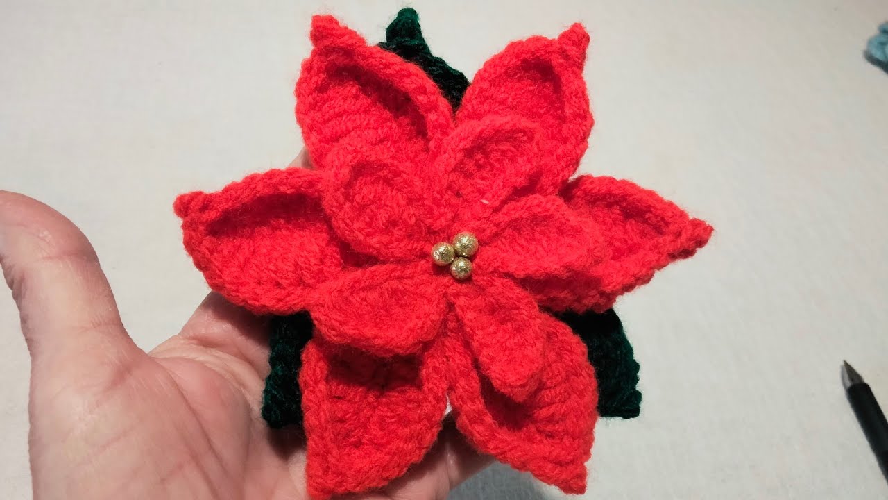 Fiore stella di natale all' uncinetto