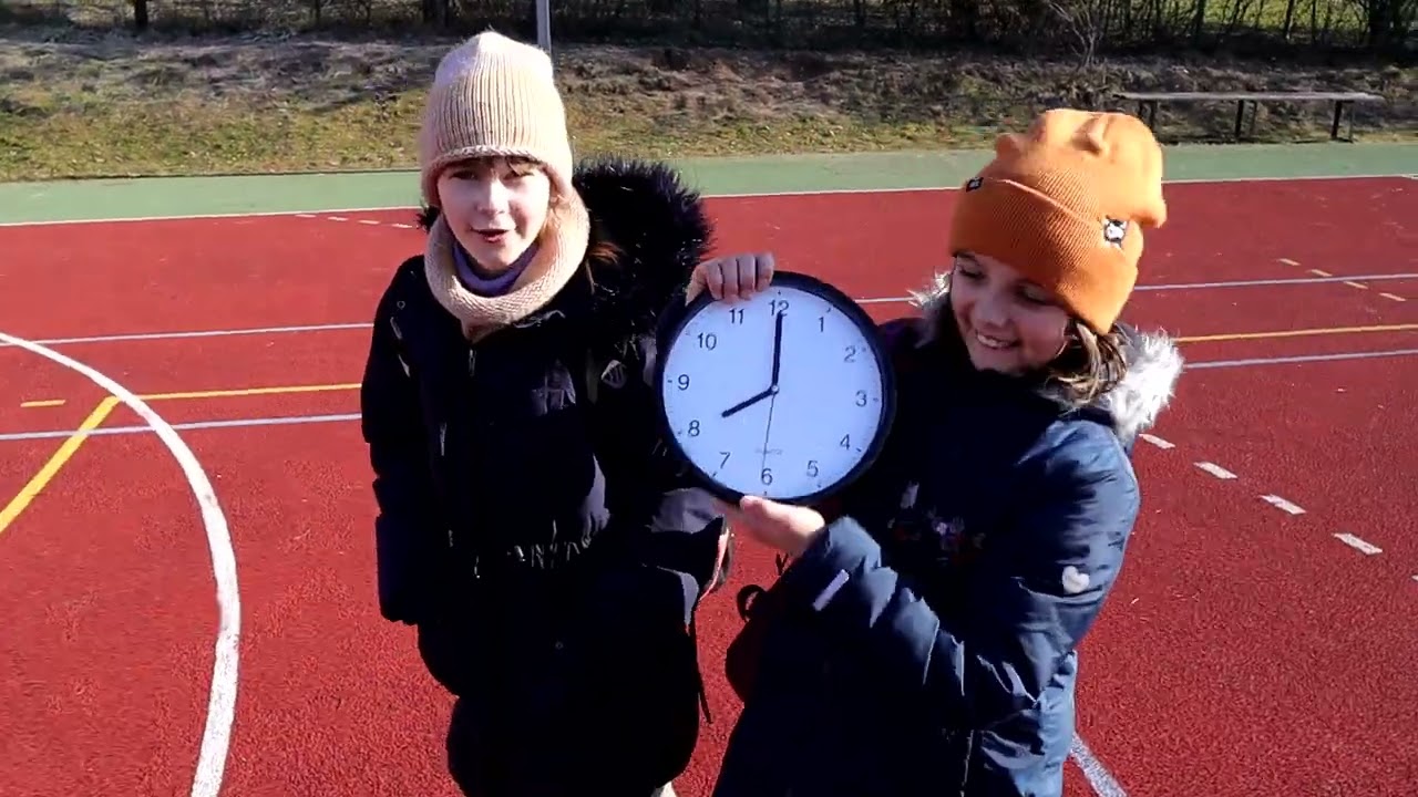 What time is it? Bugs Team 3 Unit 4 (2.33)
