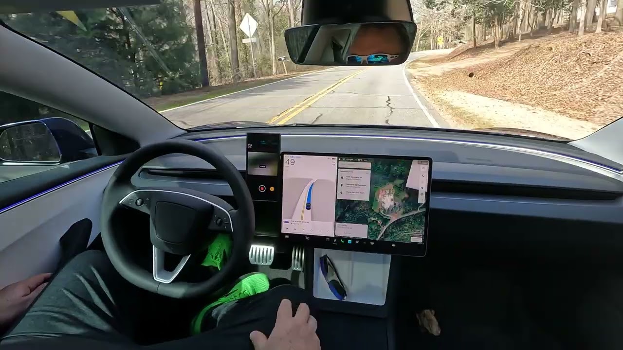 FSD 13.2.8 First Impressions in Tesla Model 3 Performance (Highland)