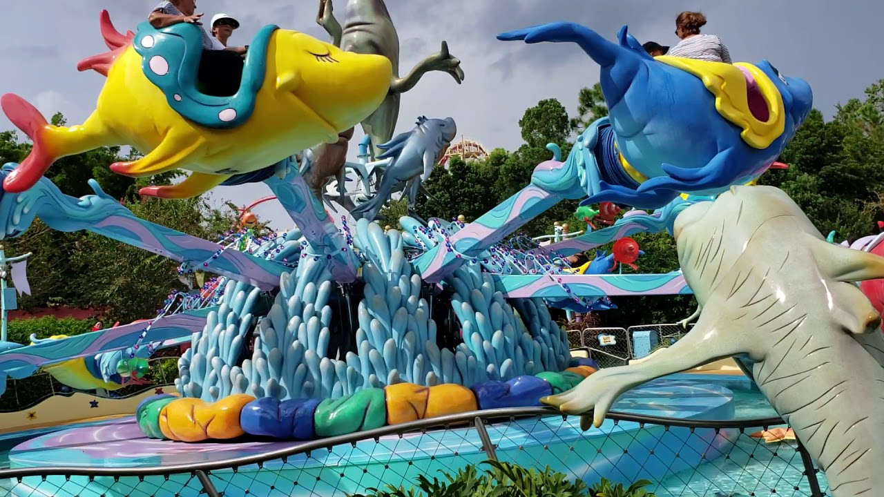 One fish Two fish red fish blue fish Dr Seuss ride at Universal Studios.