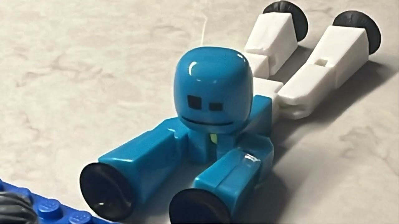 @SockerFilms  #sockchallenge  lego vs Stikbot!