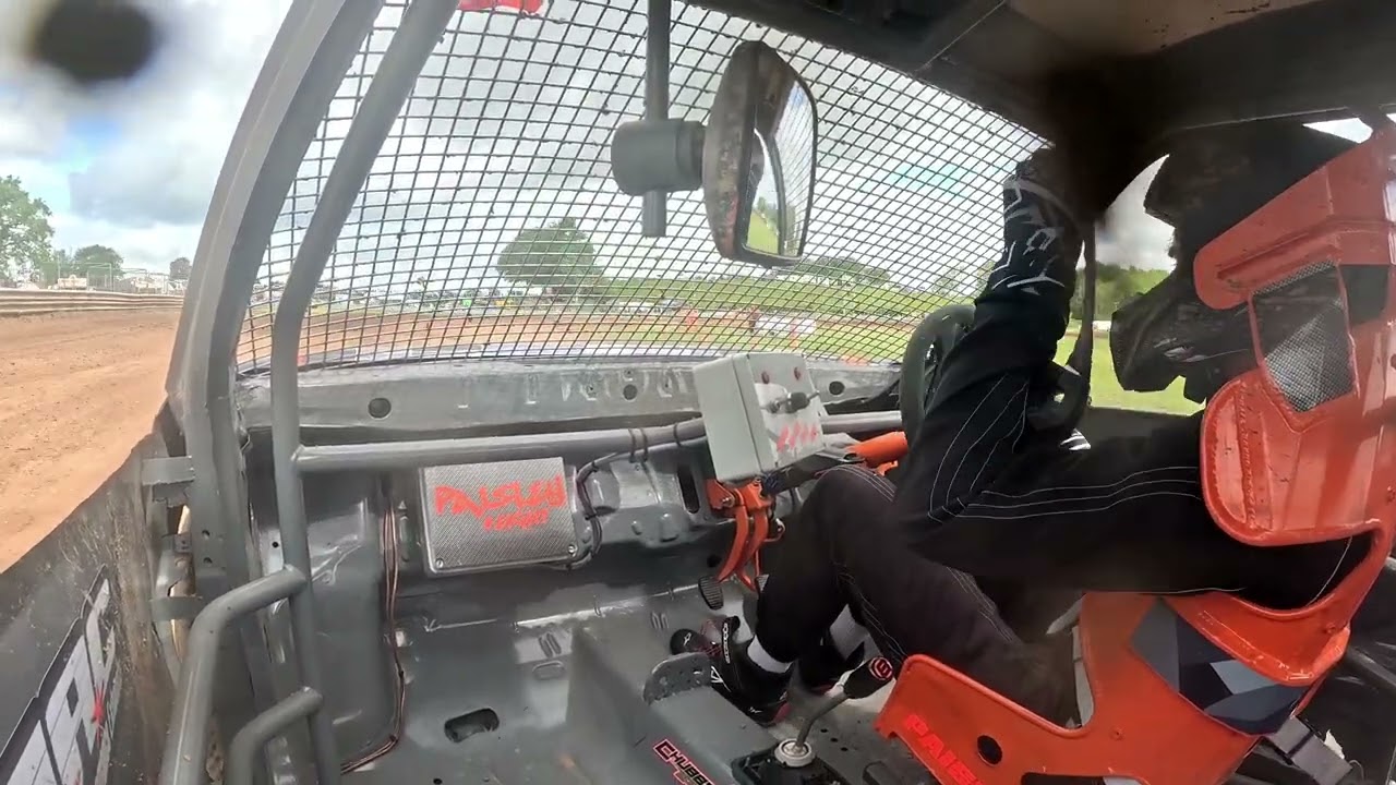 Onboard P8 Corey Paisley - Stockhatch Heat 4 Red Flag  - Cwmdu Autograss Club - 24th May 2025