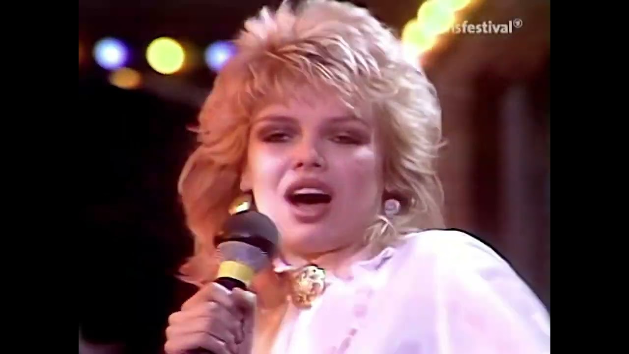 KIM WILDE - Chequered Love (WWF Club, 05.06.1981)