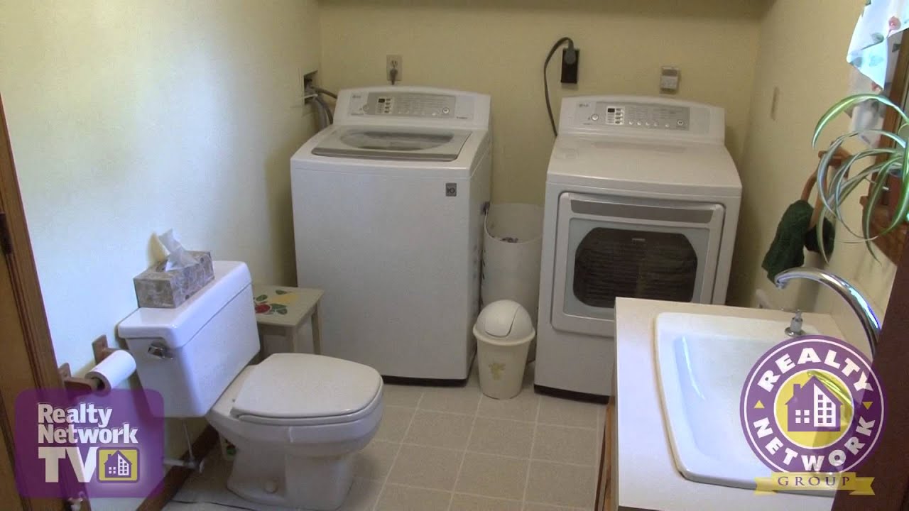 One-Level Living Is Beautiful! - Exeter Real Estate