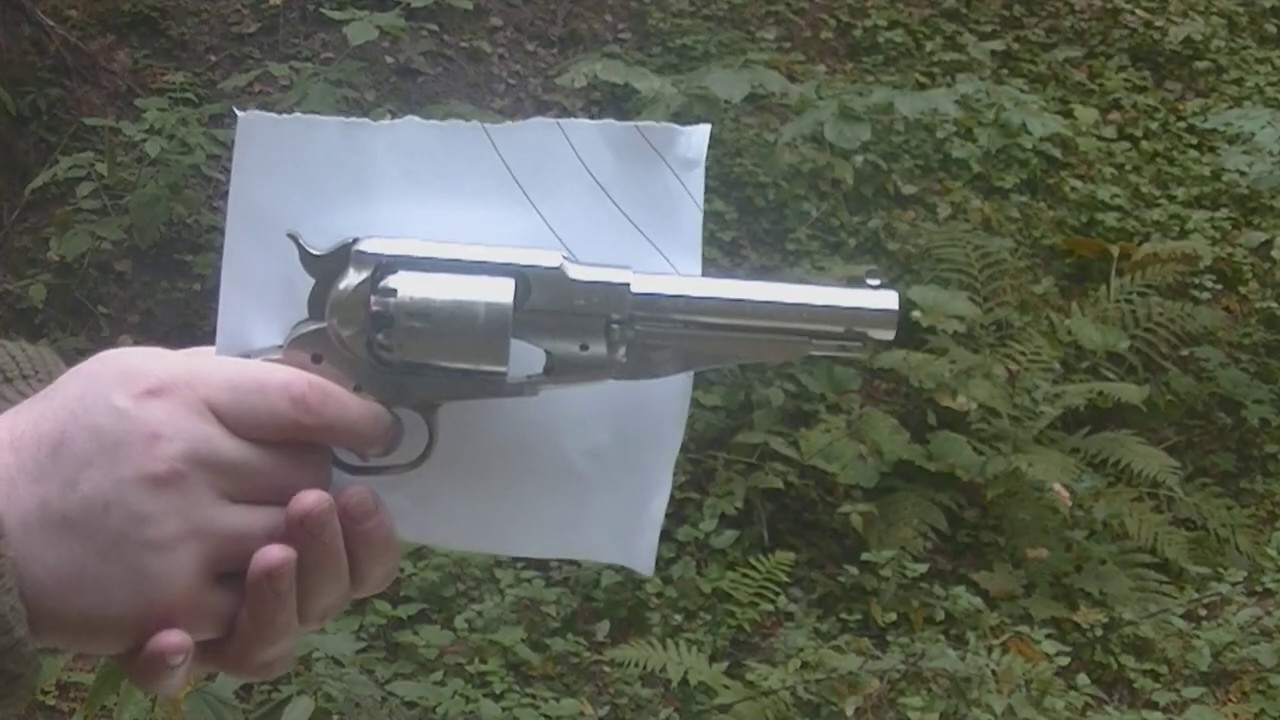 Działanie gazów prochowych w rewolwerze Remington 1858 & Nagat 1895 .