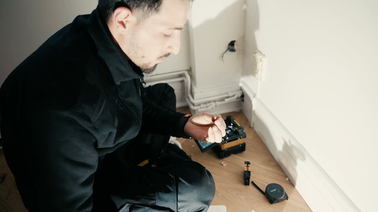 Glasfaser NE4 erklärt: So kommt Glasfaser bis in deine Wohnung 🏠⚡