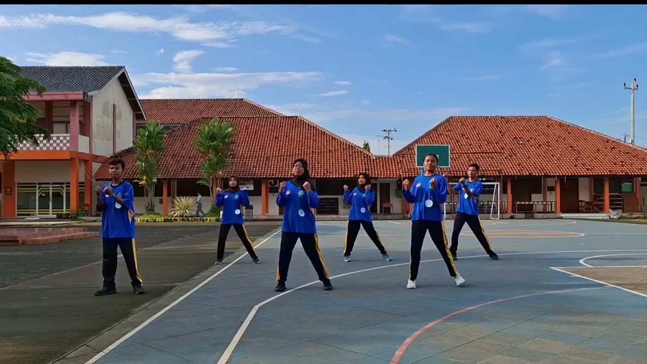Ujian Praktik PJOK Kelas XII.E SMA Negeri 1 Batang 