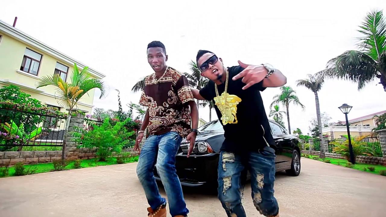 ODYAI FEAT MIJAH - AMBONY TANANA (CLIP OFFICIEL  MAI 2016)