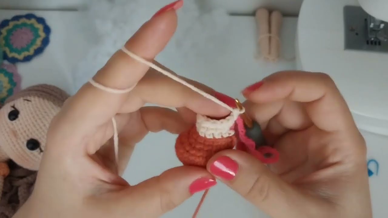دميه 30 سم🙈اميجرومي كروشيه جزء 1(باترون اليد القدم والجسم)